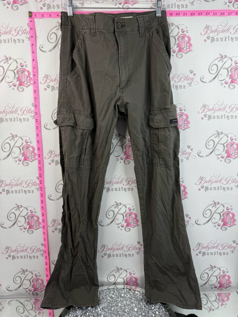 Wrangler pants relaxed fit cargo brown Olive Green Cargo Multipocket Design